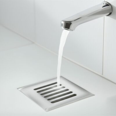 Cách Diệt Muỗi Trong Nhà Vệ Sinh Tận Gốc: Từ Giải Pháp Tức Thì Đến Phòng Chống Dài Lâu